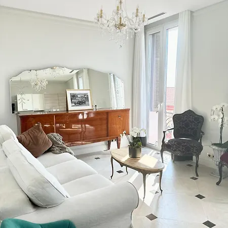 Apartamento De Luxe Bord De Avec Vue Mer, Terrasse Et Parking