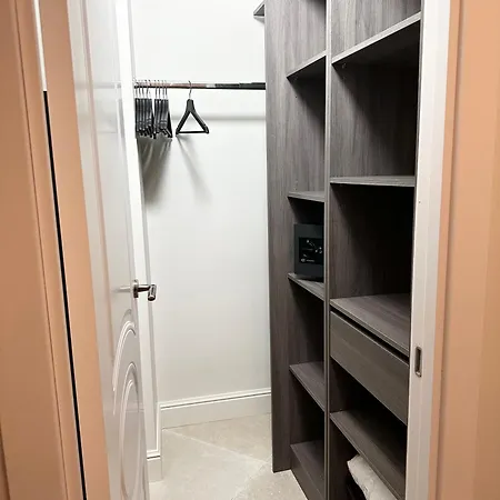 De Luxe Bord De Apartamento Rocabruna