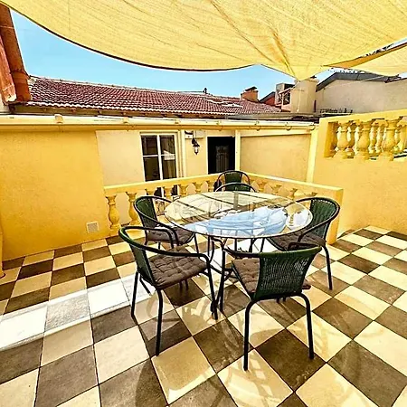 Apartment De Luxe Bord De Avec Vue Mer, Terrasse Et Parking