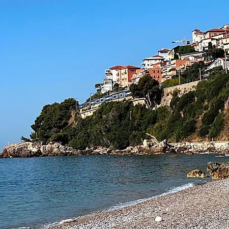 De Luxe Bord De Avec Vue Mer, Terrasse Et Parking Apartment *