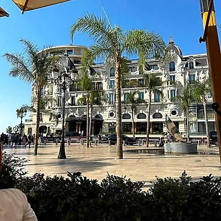 De Luxe Bord De Avec Vue Mer, Terrasse Et Parking Apartment *