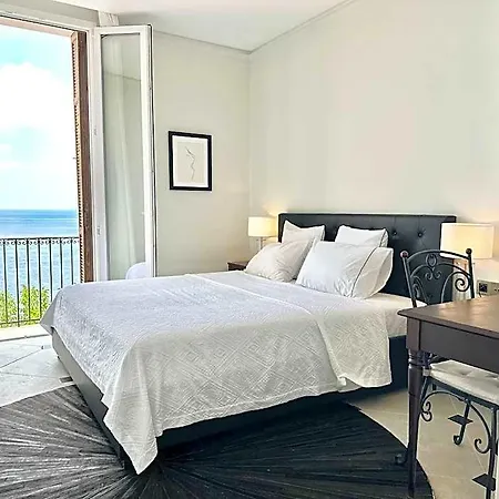 De Luxe Bord De Avec Vue Mer, Terrasse Et Parking * Roquebrune-Cap-Martin